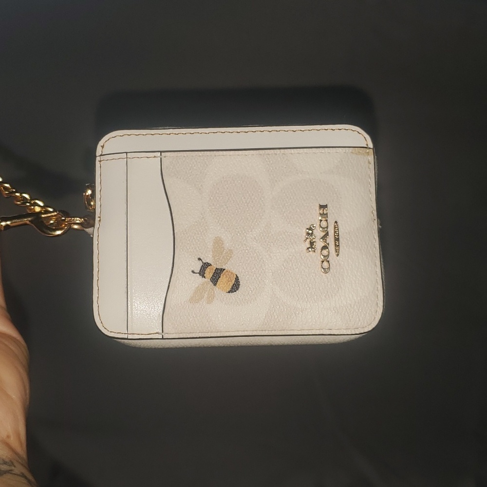 EUC COACH ZIP AROUND CARD CASE/ WALLET  WRISTLET